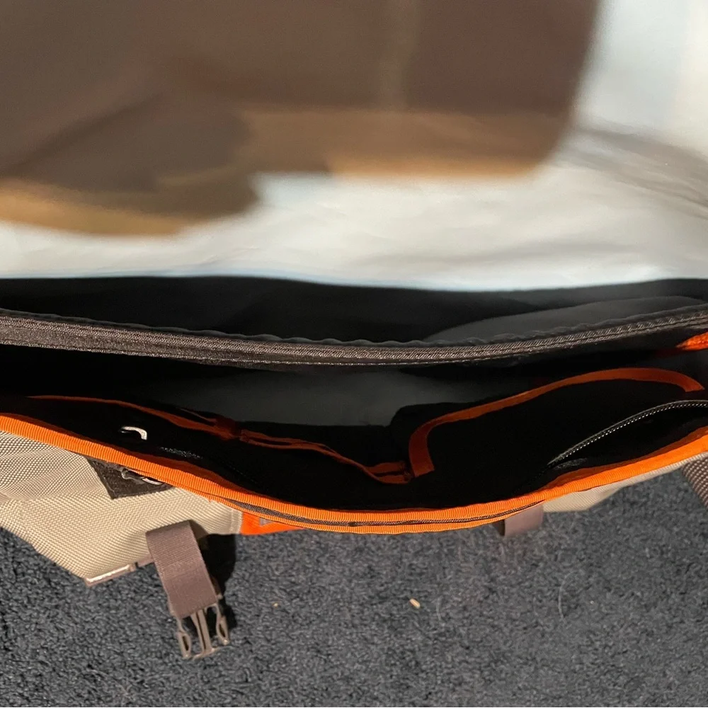 Like new! Computer bag